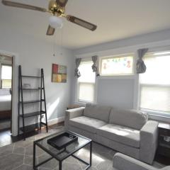 Cozy King Bed, Parking, Laundry, BBQ, RU, RWJ