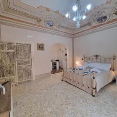 Donna Elisa by Holiday World