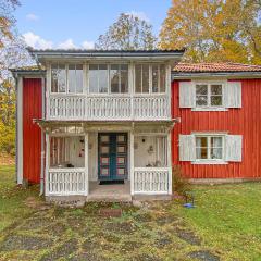 4 Bedroom Nice Home In Nybro