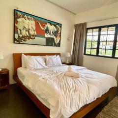 Cozy Family Homestay 2BR with Balcony in Shared Bungalow SS2 PJ