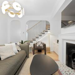 City-View Retreat with Tranquil Rooftop Spa