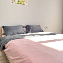 Просторная 2-х комнатная Для Семьи Или Пары SvoyDom Elif Garden