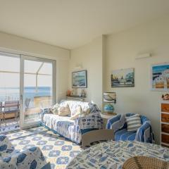 Villa Liliana - Stella Marina - Trilocale Elegante con Balcone Vista Mare - Accesso Diretto alla Spiaggia