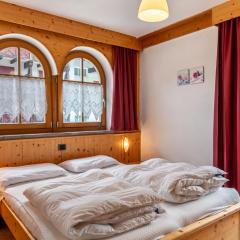 Apartment Sassolungo