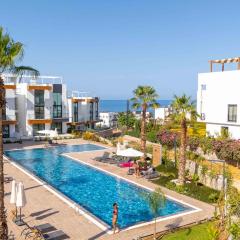 Modern Seaside Apartment with Walking Distance to the Beach