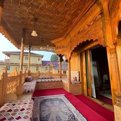 De Noor houseboats-Luxury stay in