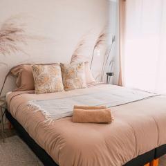 HOM l Cercano al Metro Toesca con Parking en Stgo