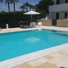 Villa piscina 24 posti letto