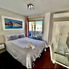 Habitación privada con Baño en un moderno y céntrico Atico en Ciutat Vella