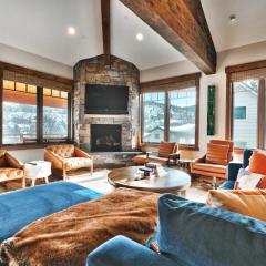 Old Town Escape Ski Access Theater Hot Tub