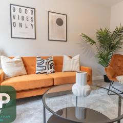 Green Park House, Private Garage and Parking