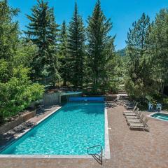 Dont miss the Main level Cozy Winter Retreat