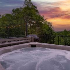 Evergreen Escape - Hot Tub