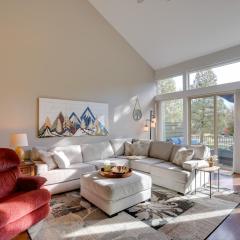 Eagle Crest Retreat Creekside Townhome with Hot Tub