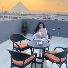 Phoenix Pyramids View Inn