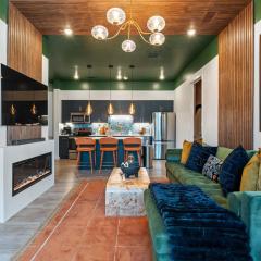 Three King Suites with Pool Gym Balcony Garage Right on Music Row Downtown Views from Rooftop Walk to RCA Studio B & Local Dining Elevator Access 24 Hr Hospitality