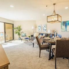 Oceanfront 2 Bedroom Condo with Beach Access