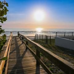 Gorgeous Beach Front Condo Near Flagler Ave - 701