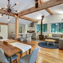 Tollhouse 10C: 3 br, ski-in/ski-out, woodstove, free ski shuttle, a/c, summer pool