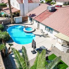 Relaxing Oasis, 4BR, 2BA with Pool and Hot Tub