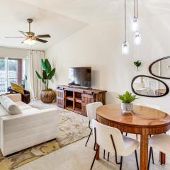 Golf Getaway Cape Coral Condo 1 Mi to River!