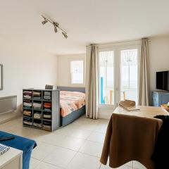 Waterfront apartment - Plage des Mouettes