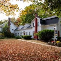Admiral Peary Inn