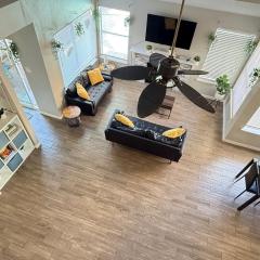 Charming west Houston home with pool