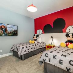 Elegant 8 Bdrm Villa With Games Room at Encore