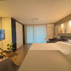 LIINCO STAY, dungji the second