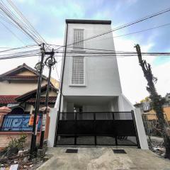 RedDoorz at Simple Stay Cengger Ayam