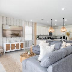 W454 - Bohemian Chic Oasis With Themed Bedrooms at Reunion