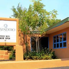 El Sendero Inn, an Ascend Collection Hotel
