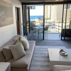 Circle on Cavill Escape