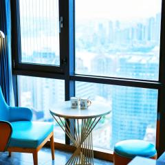 VKing High-Altitude River View Hotel