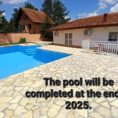 Vila Ejna , Misevici