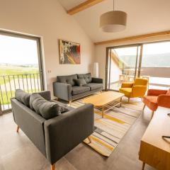 Le 240, entre lac et montagnes