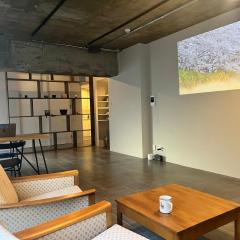 Horie Entire Japanese modern apt by Shinsaibashi