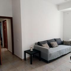 Cozy Two-Bedroom Apartment Near Cascade