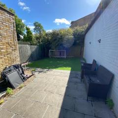 Stylish 3-Bed Flat Opposite Central Line Station