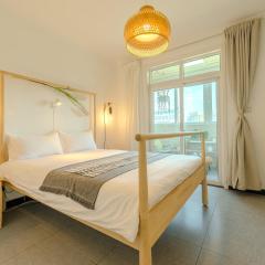 Gongxi Home Plus Bell Tower Big Wild Goose Pagoda Tangcheng Terra Cotta Warriors6 metro away from Xian North Railway Station 3 minutes walk to Line 2 100 inch projection free trial service