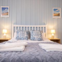 Snettisham Haven: Bright 2BD Coastal Retreat
