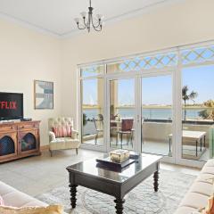 VayK - Beachfront 1BR with Sea Views in Palm Jumeirah
