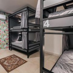 Top Bed Mixed Shared Room