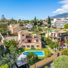 Casa de los Limones by Michael FAMILY VILLA NEAR PUERTO MARINA