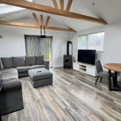 Cozy 2-Bedroom Cottage-Style Home