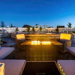 Spacious Country Farmhouse Retreat, Sleeps 16, Pool, Movie Room