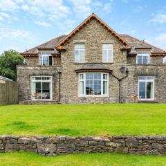 Silverdale Apartment