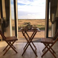 Pass the Keys Mistral Coastal Cabin - Dungeness sleeps 23