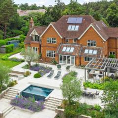 Luxury Mansion Farnham pool gym EV Charger